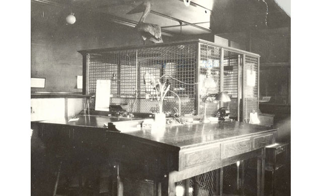 1926 – Cage du caissier