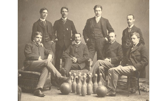 1898 – Bowling Team, Toronto, Ontario