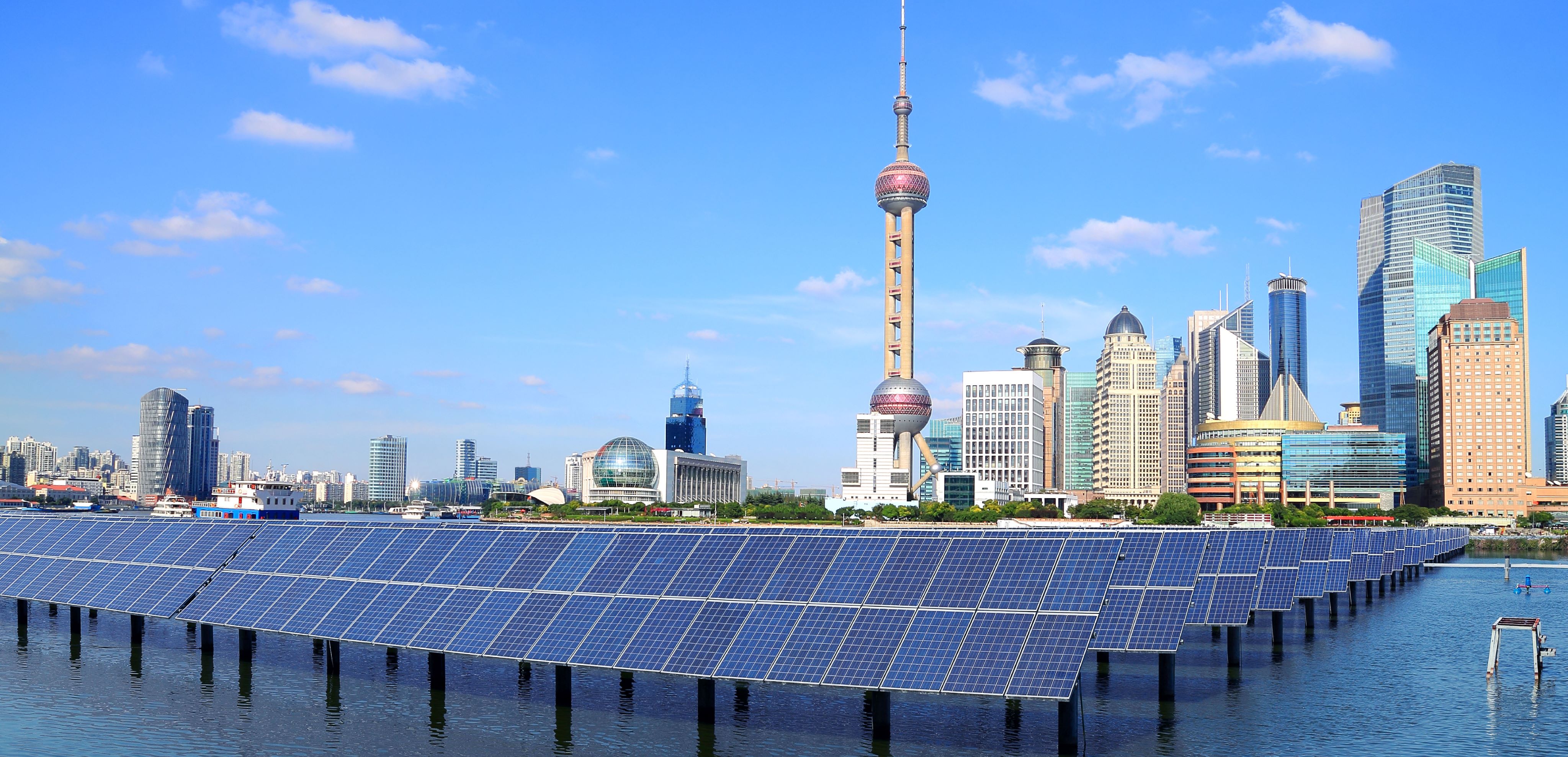 L’offensive chinoise : comment la crise du détroit d’Ormuz accélère la domination de la Chine dans les technologies propres